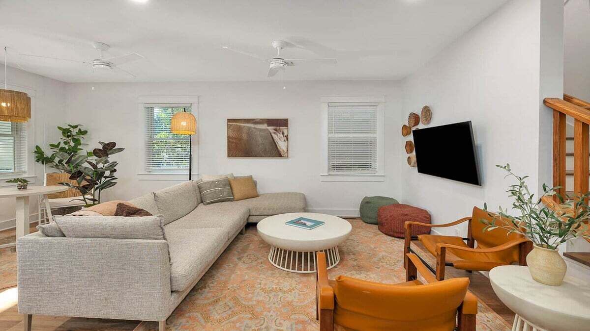 Photo of Livingroom in King City