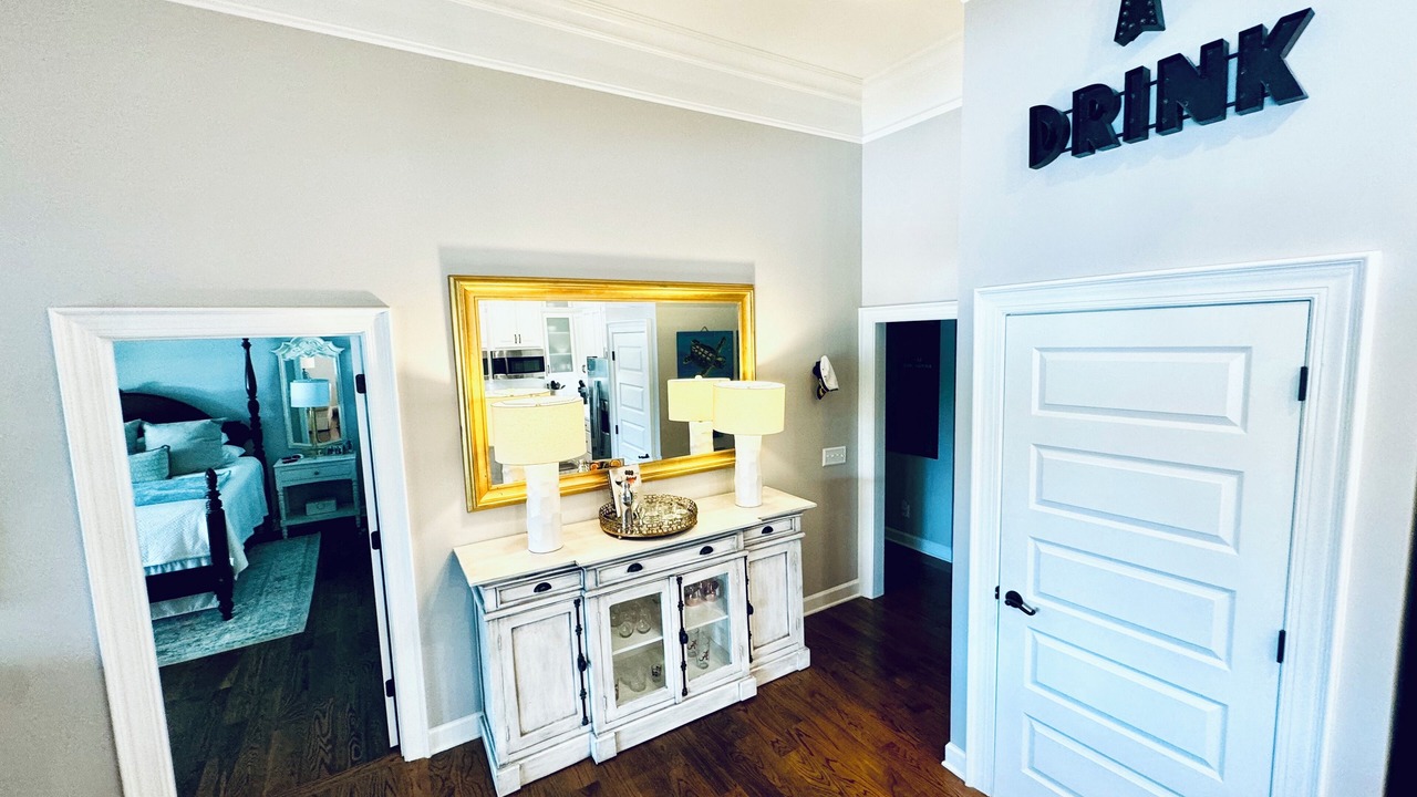Photo of Bedroom in Northport