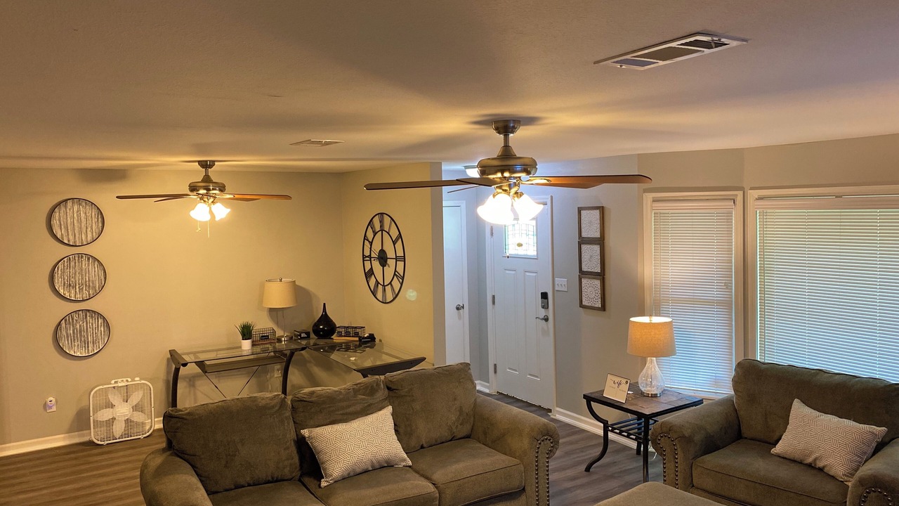 Photo of Livingroom in Pine Bluff