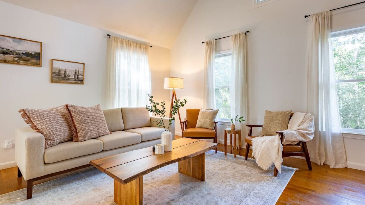 Photo of Livingroom in Fayetteville