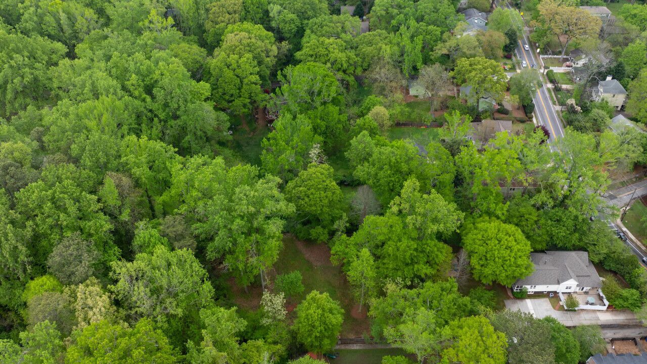 Photo of Outdoor in College Heights