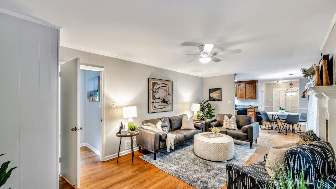 Photo of Livingroom in East Cobb
