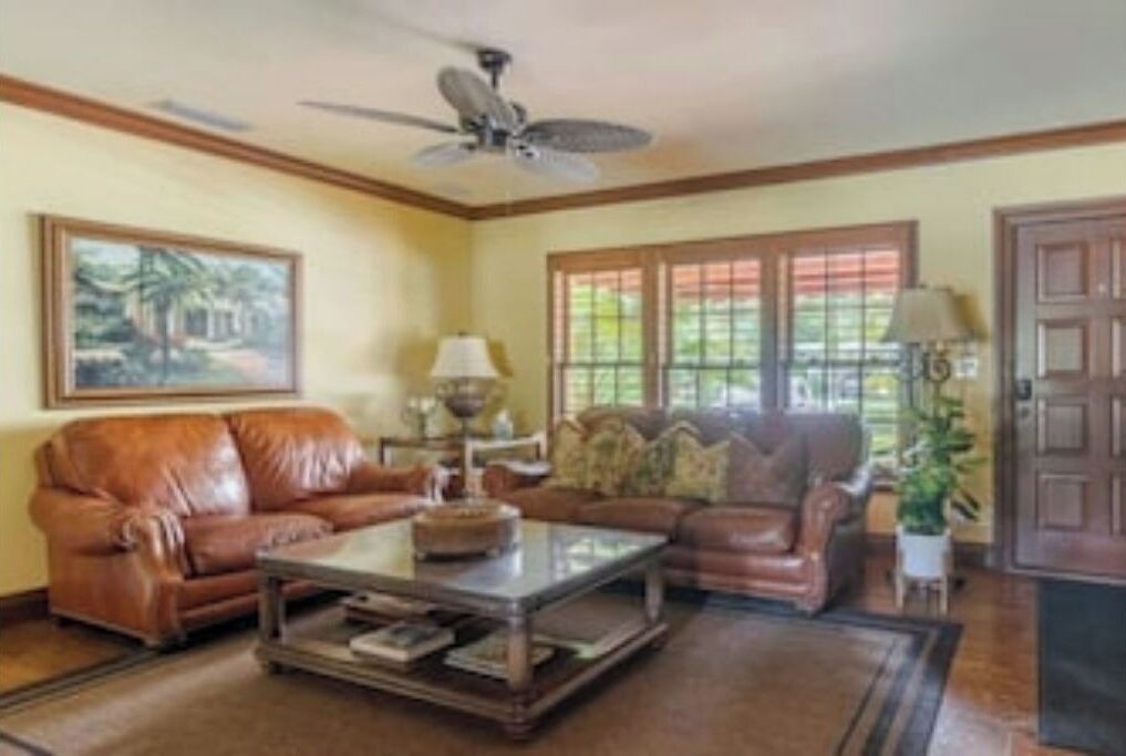 Photo of Livingroom in Palm Beach Shores