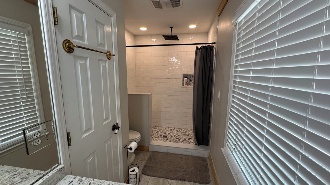 Photo of Bathroom in Sky Valley