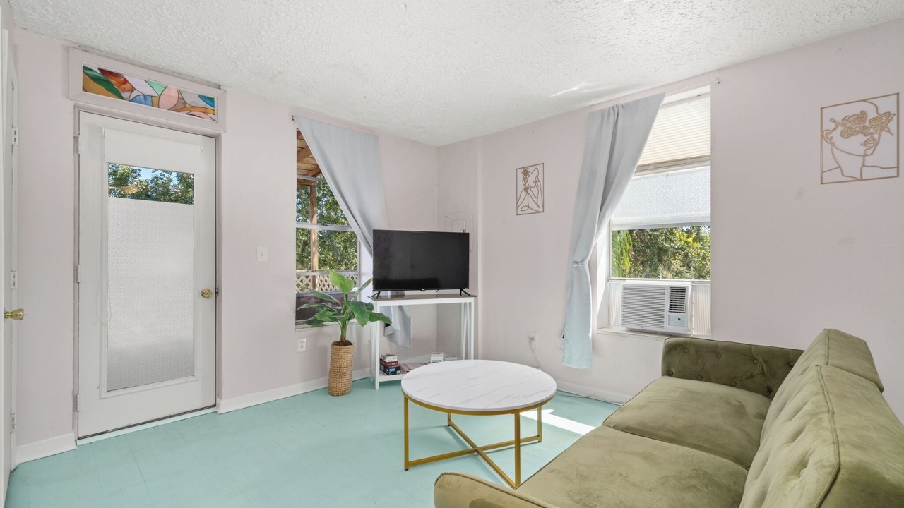 Photo of Livingroom in Sebring