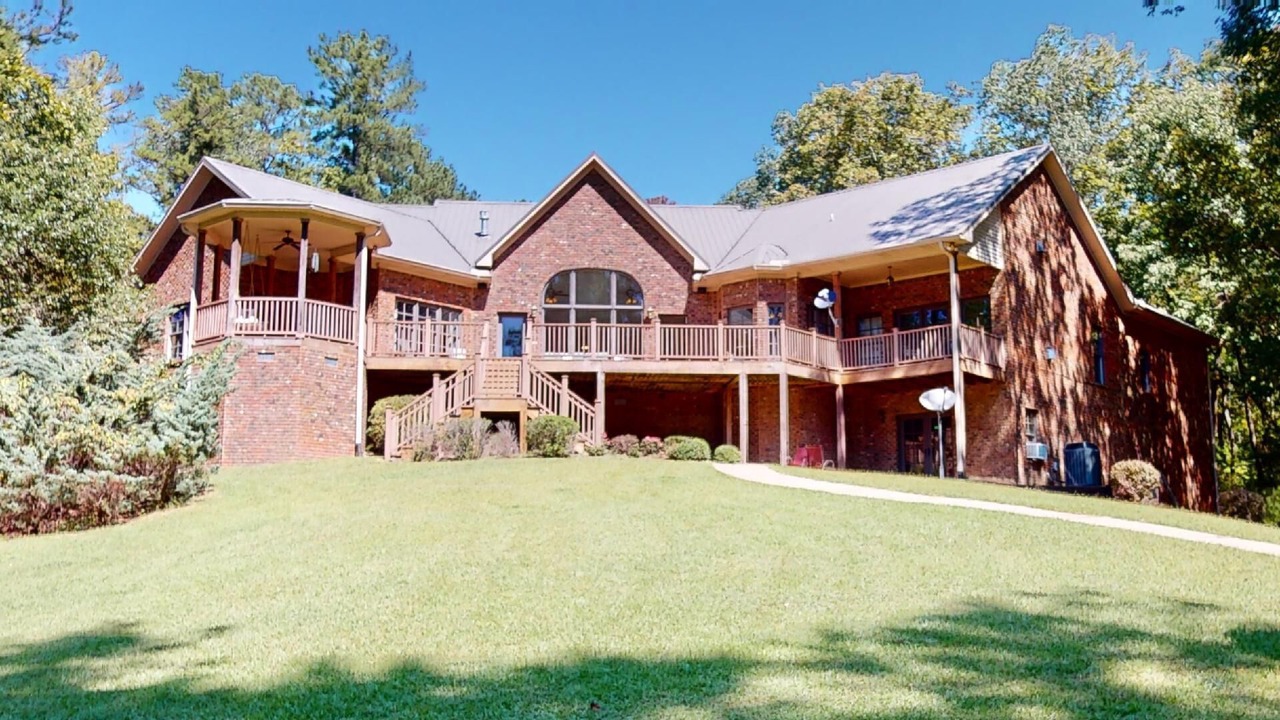 Photo of Outdoor in Samantha