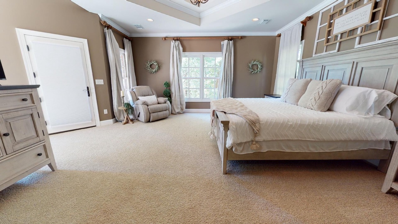 Photo of Bedroom in Samantha