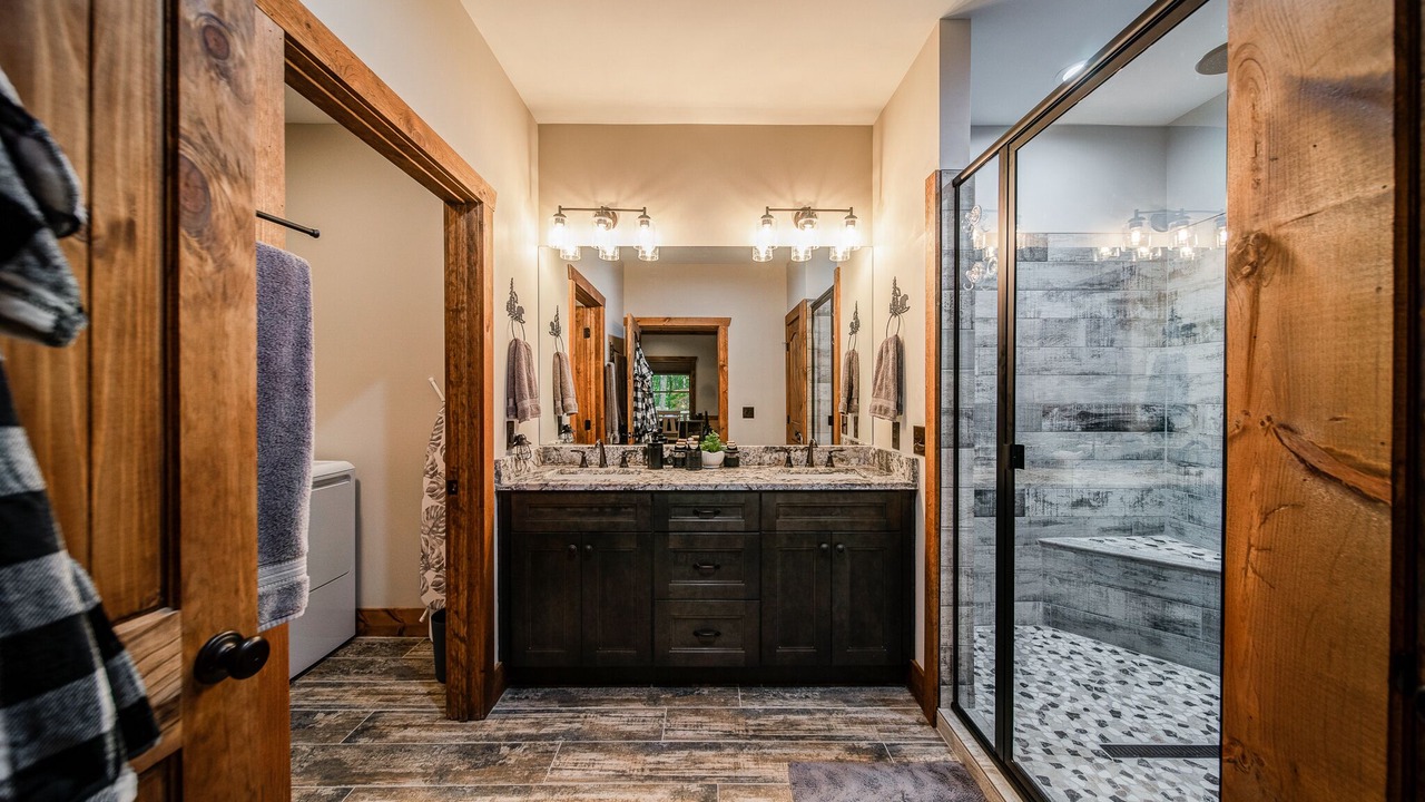 Photo of Bathroom in Ellijay