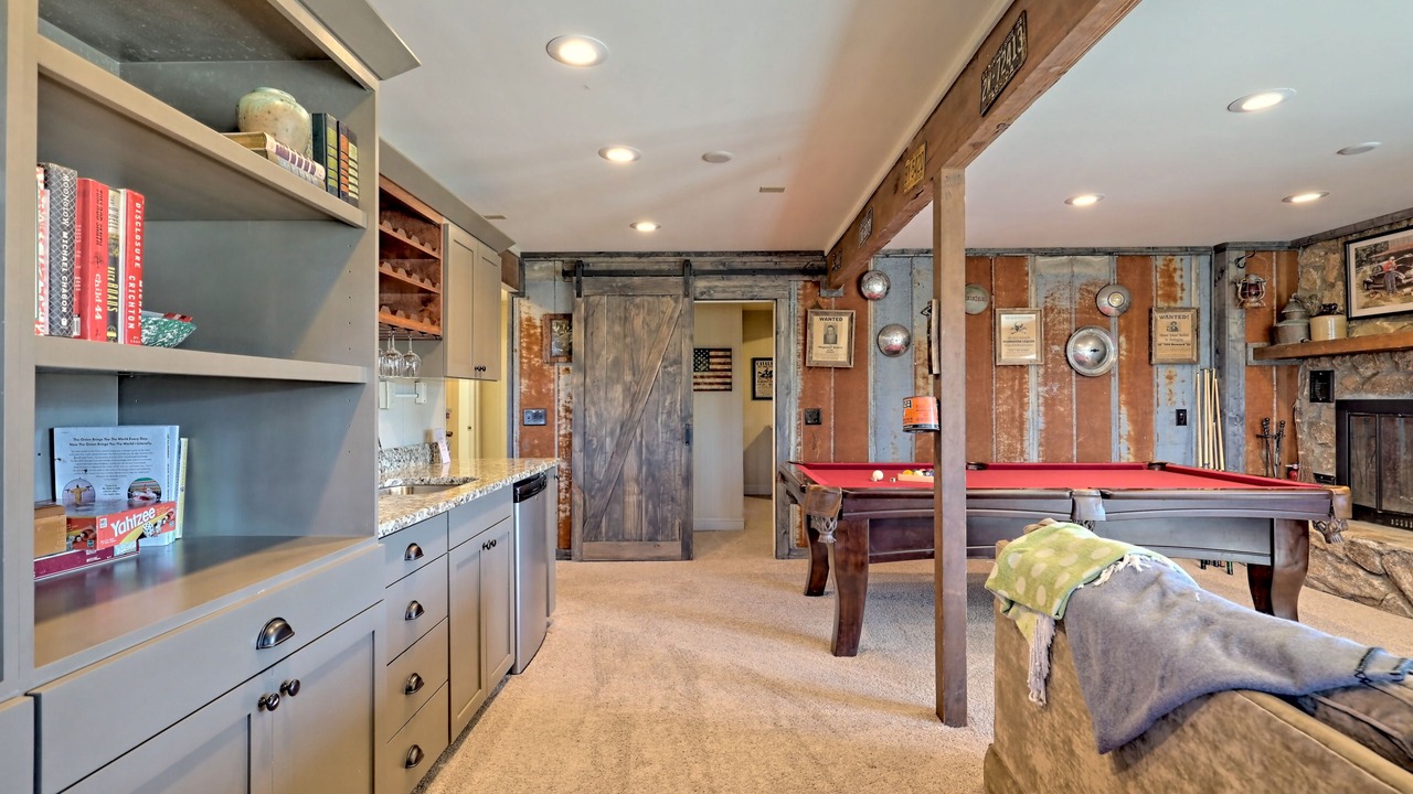 Photo of Bedroom in Sky Valley