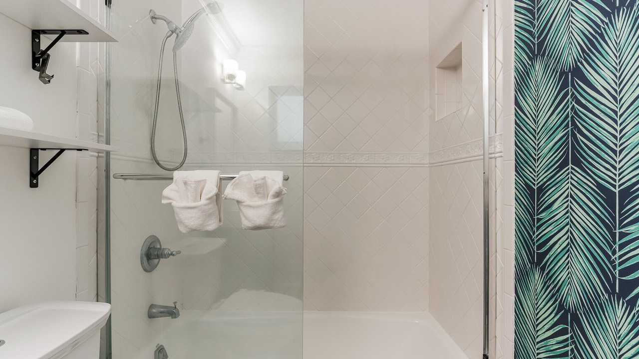 Photo of Bathroom in Imperial Point