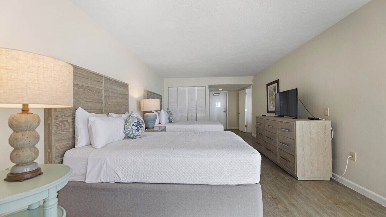 Photo of Bedroom in Lower Matecumbe Beach