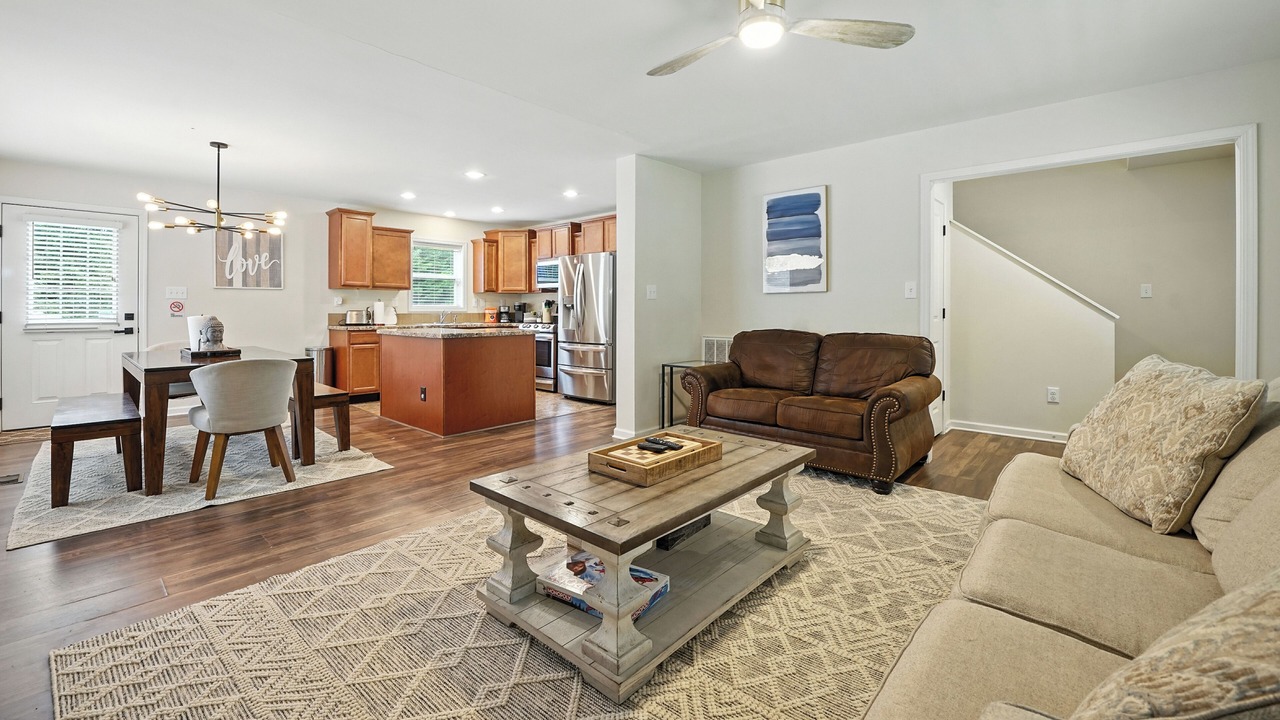 Photo of Livingroom in Buford