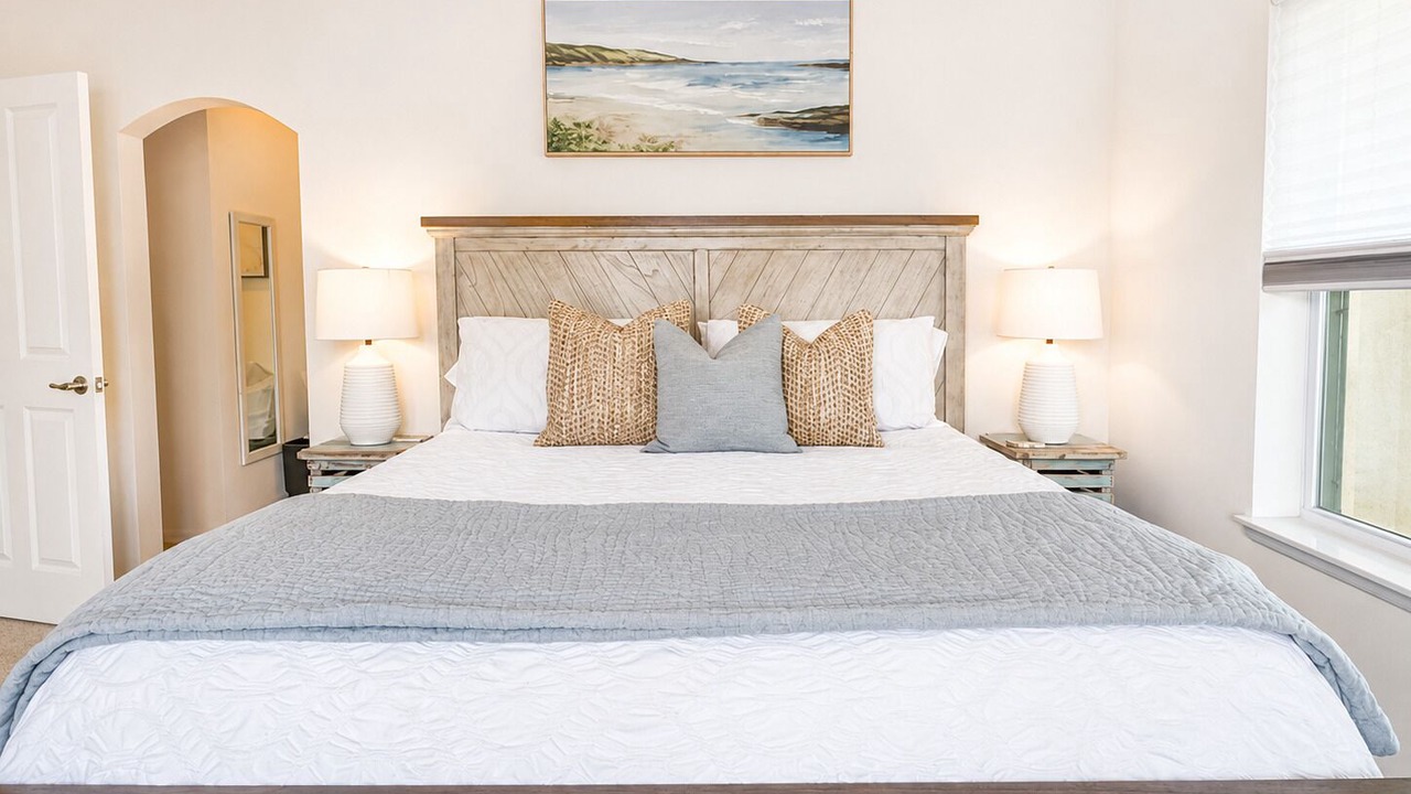 Photo of Bedroom in Dune Allen Beach