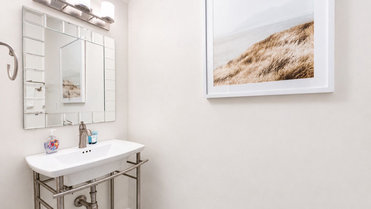 Photo of Bathroom in Dune Allen Beach