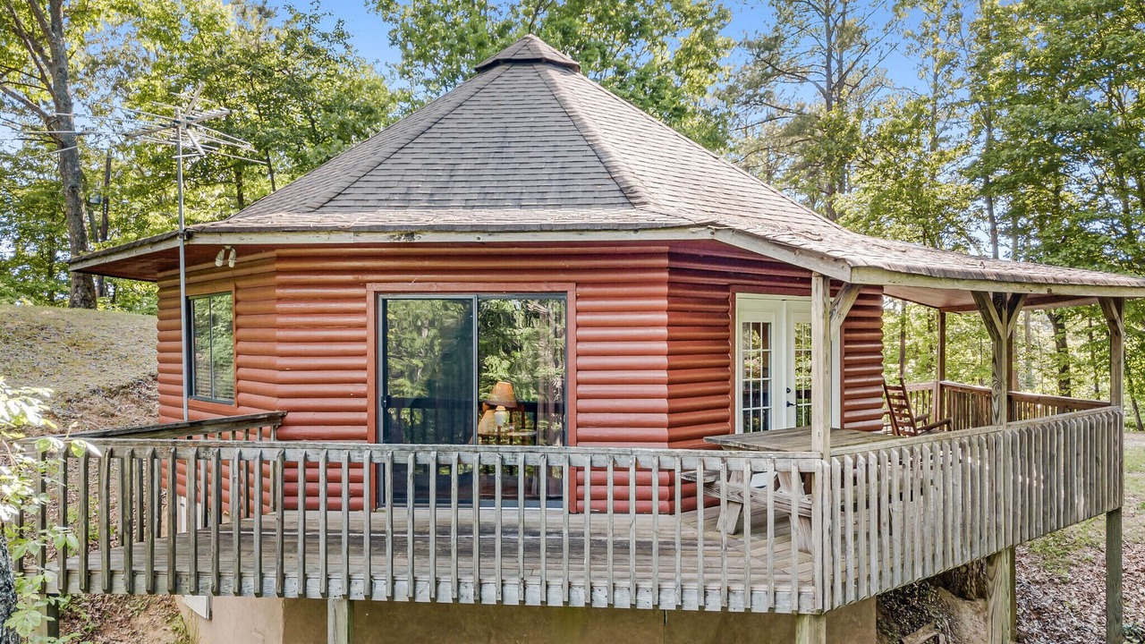 Photo of Patio Balcony in Ellijay