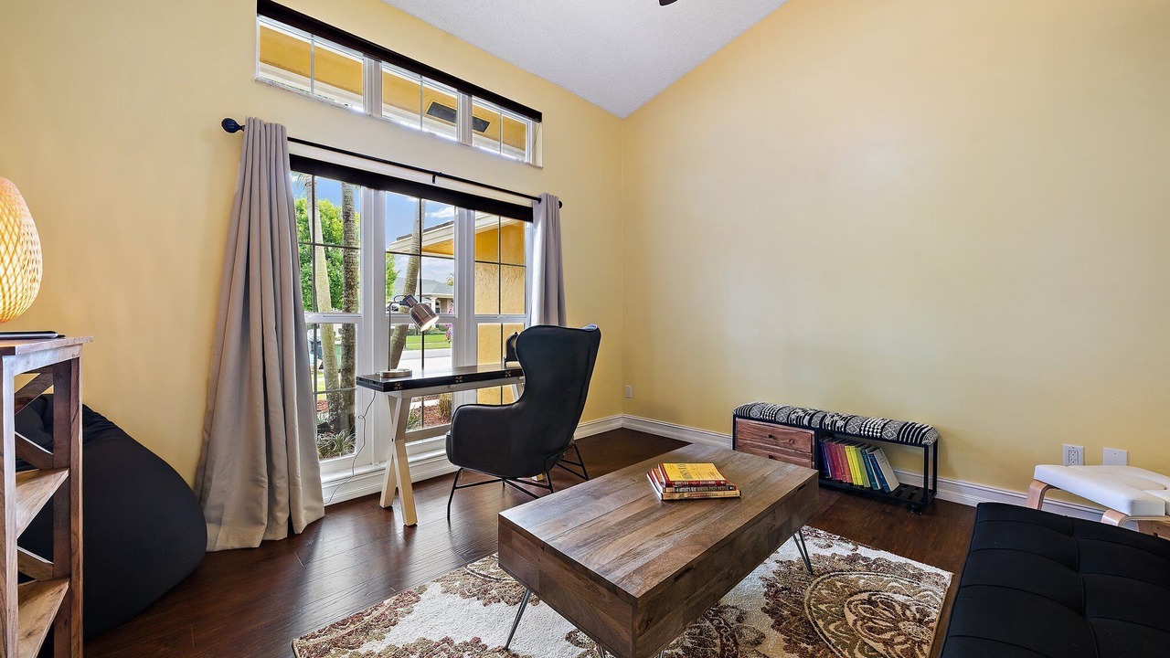 Photo of Livingroom in Greenview Shores