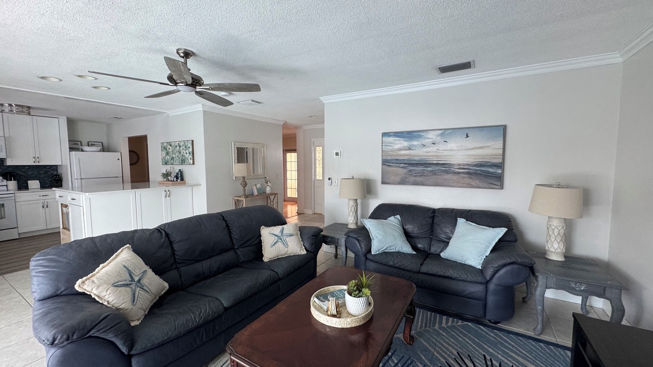 Photo of Livingroom in Seminole