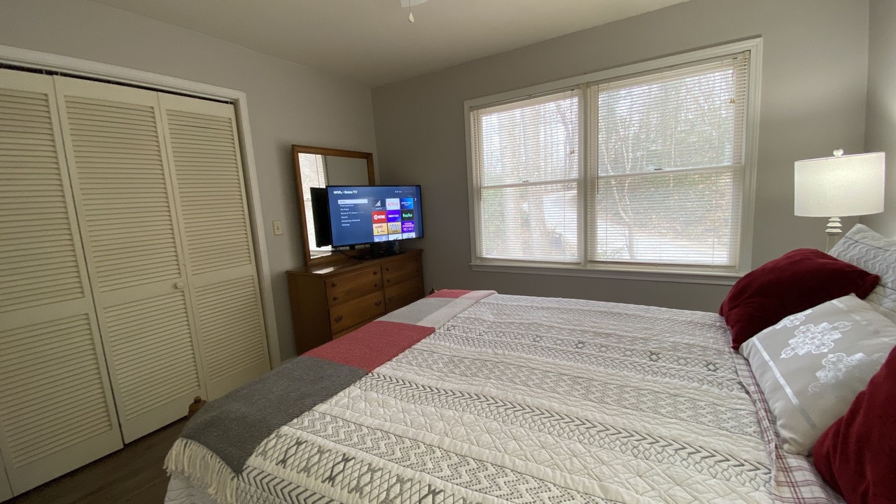 Photo of Bedroom in Sky Valley