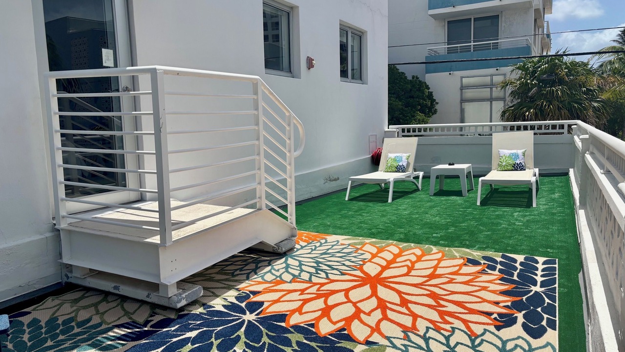 Photo of Patio Balcony in South of Fifth