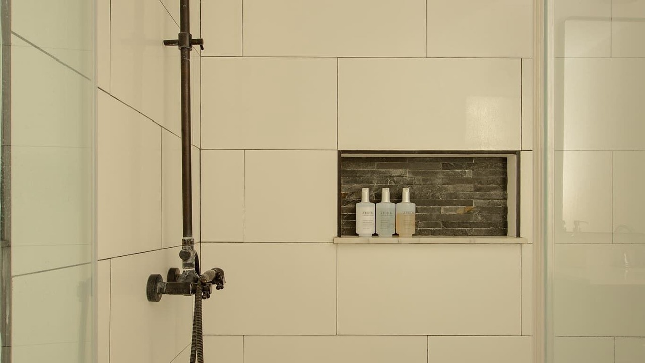 Photo of Bathroom in Dixon Park