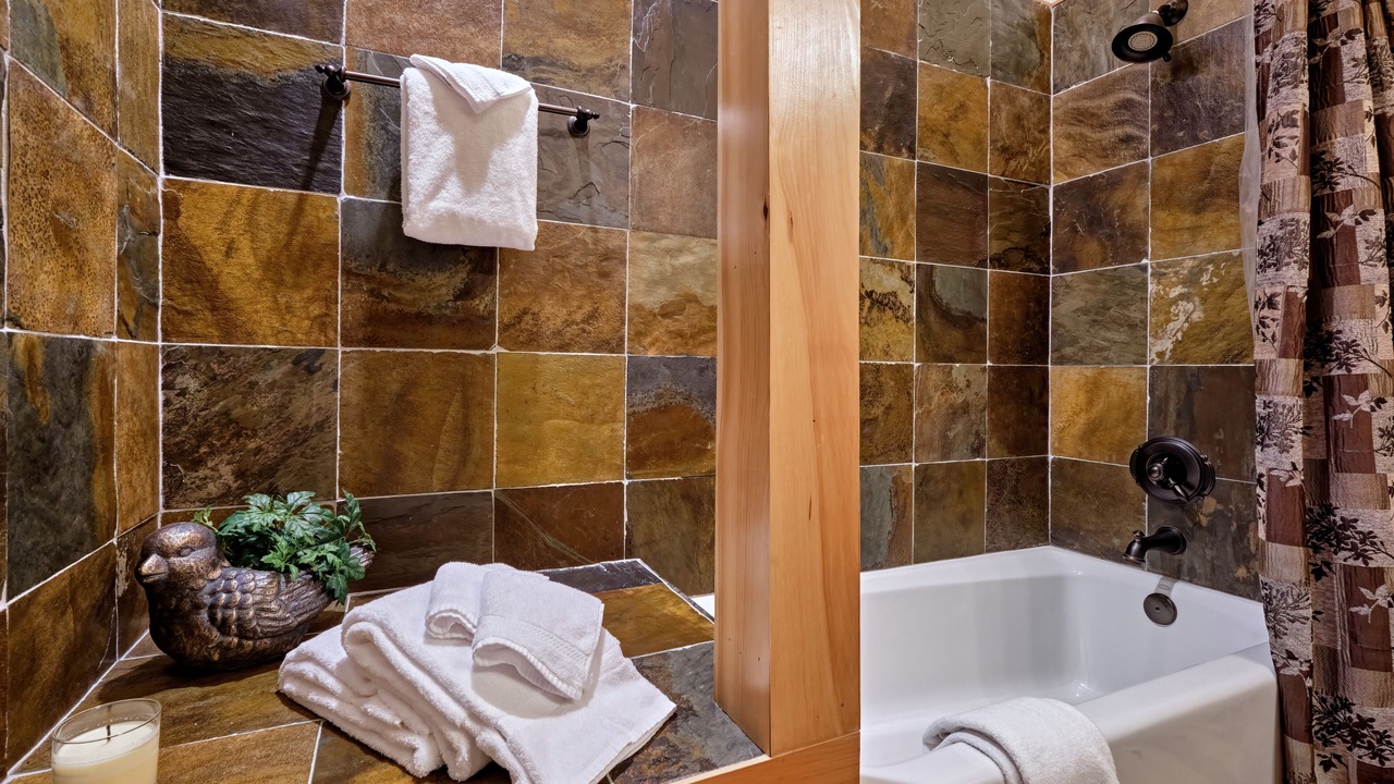 Photo of Bathroom in Sapphire