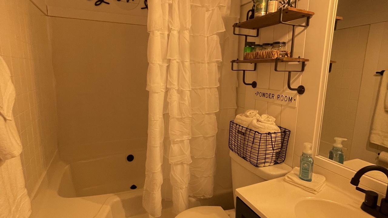 Photo of Bathroom in Waleska