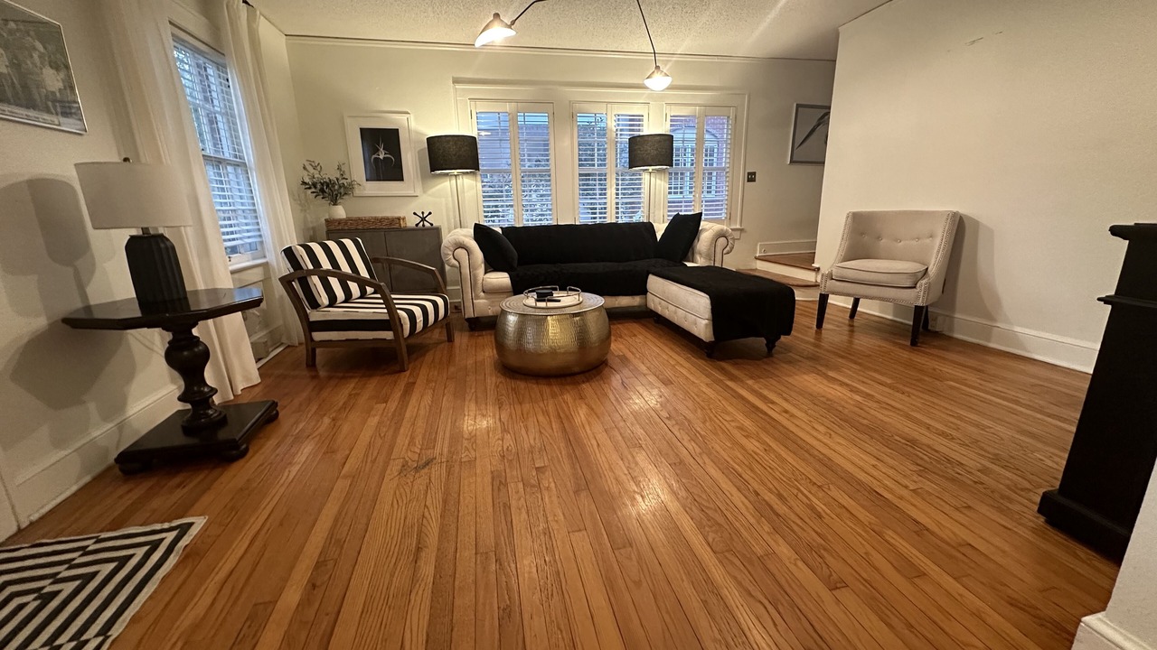 Photo of Livingroom in Tallahassee