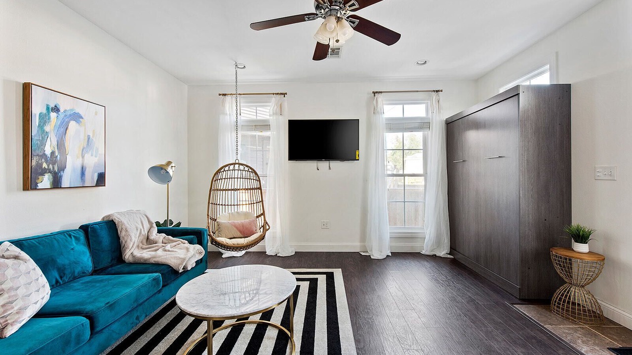 Photo of Livingroom in Esplanade Ridge