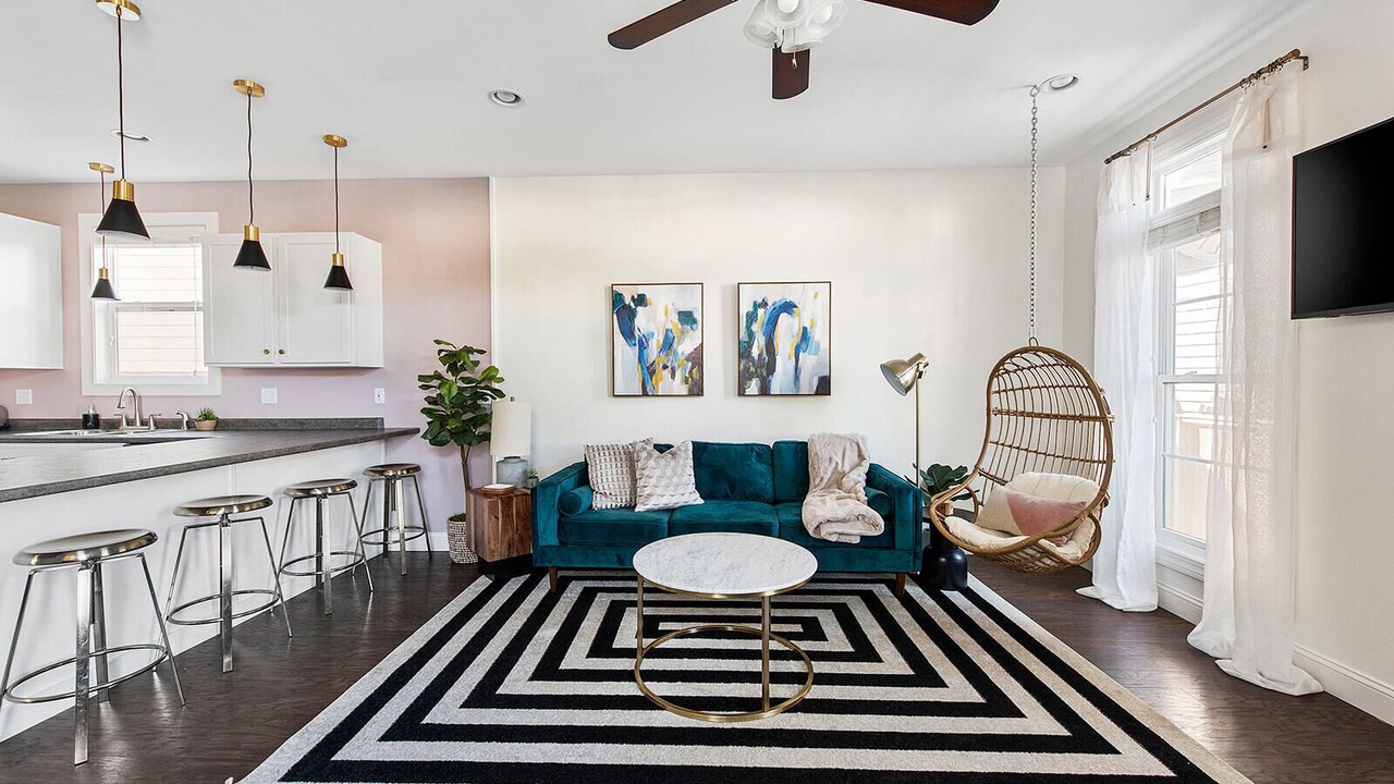 Photo of Livingroom in Esplanade Ridge