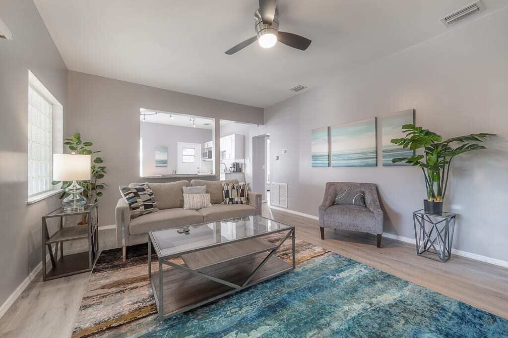 Photo of Livingroom in St. Petersburg - Clearwater