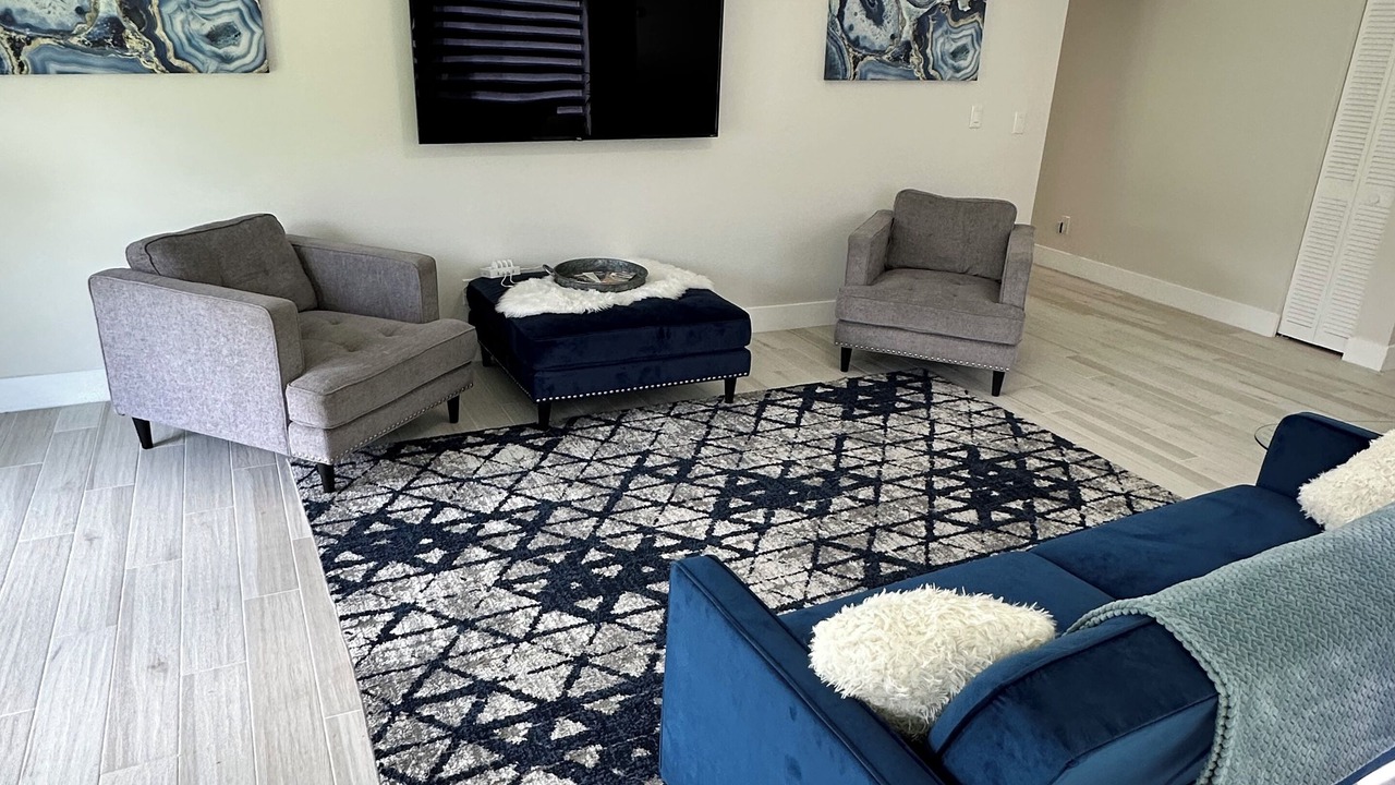 Photo of Livingroom in Tamarac