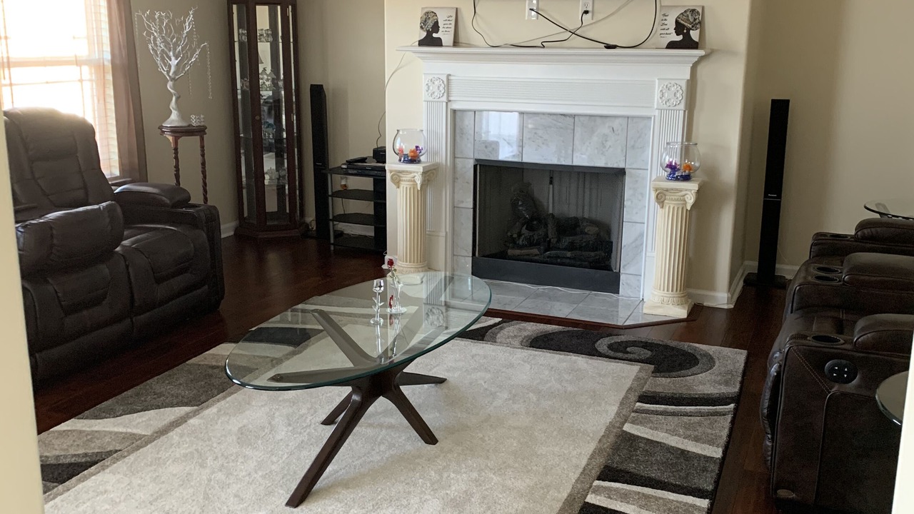 Photo of Livingroom in Port Wentworth