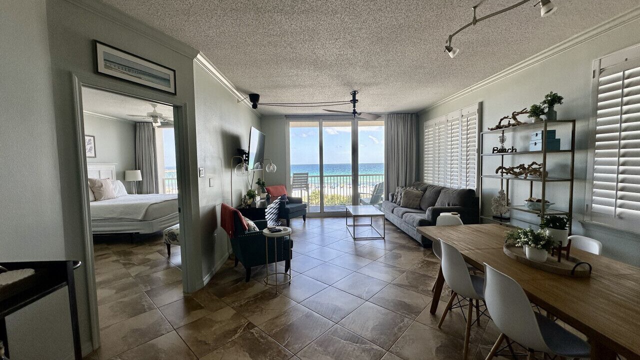 Photo of Livingroom in Navarre Beach