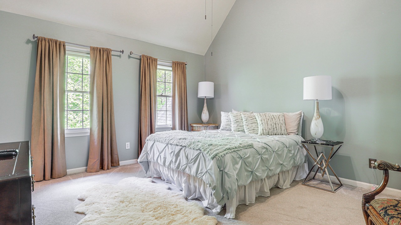 Photo of Bedroom in Roswell