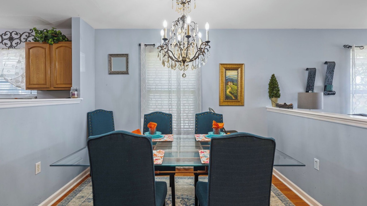 Photo of Livingroom in Spencer J. McCallie