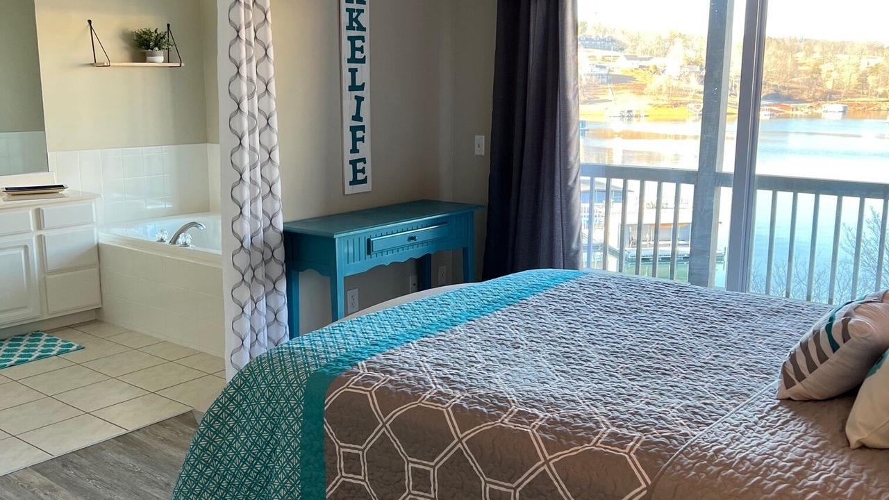 Photo of Bedroom in La Follette