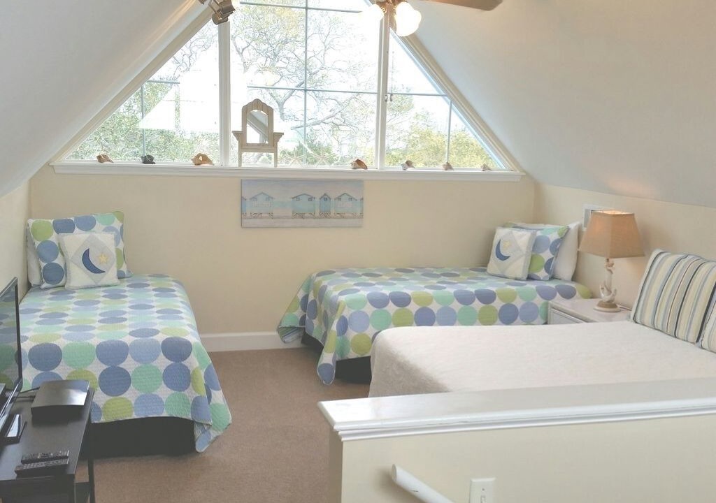 Photo of Bedroom in Oceanmarsh Subdivision