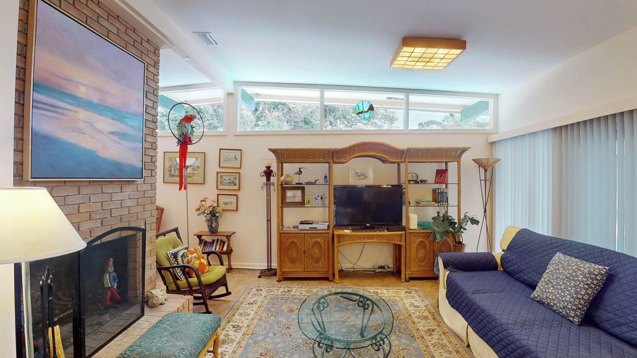 Photo of Livingroom in Jekyll Island