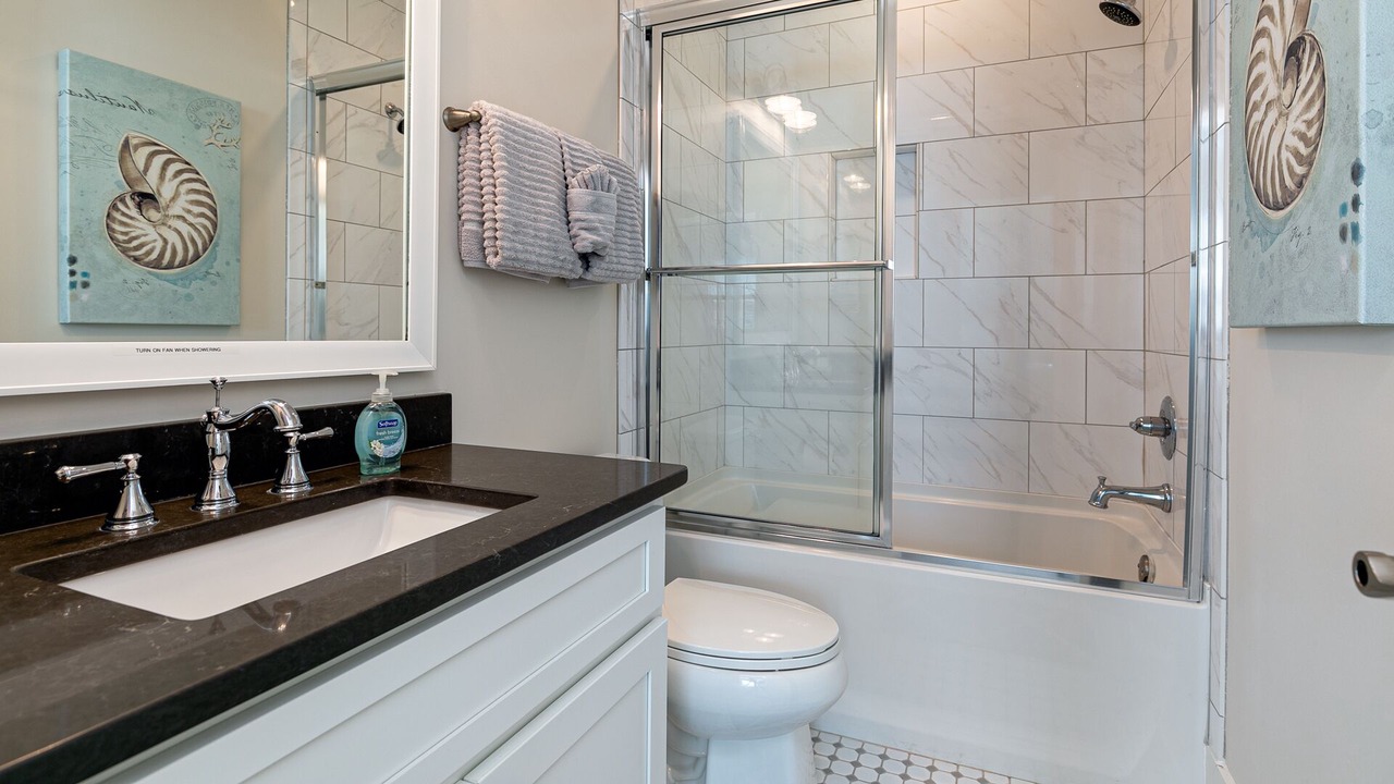 Photo of Bathroom in Saint Simons Island