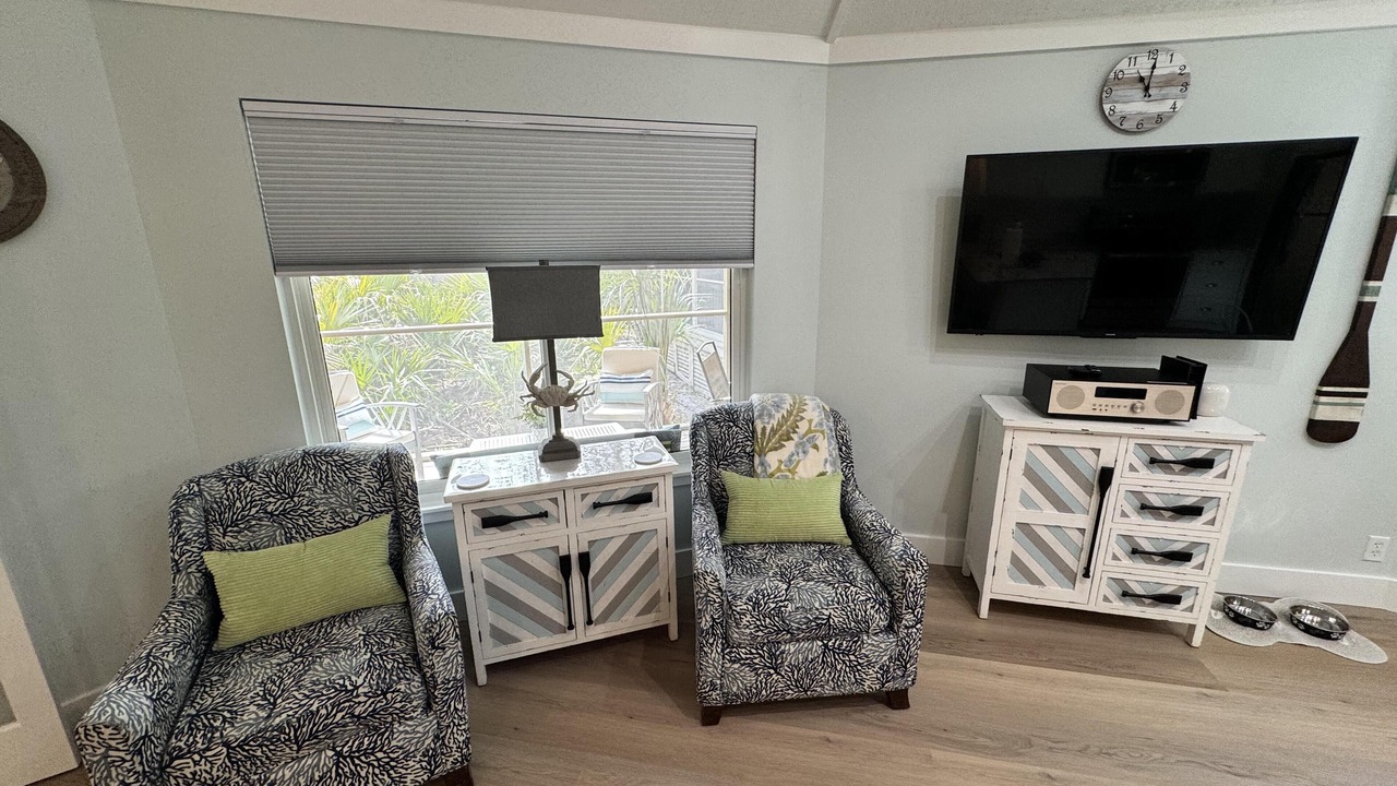 Photo of Livingroom in Night Heron