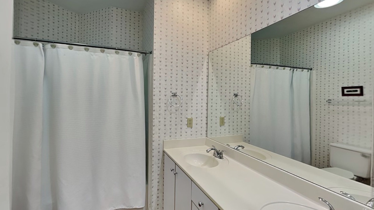 Photo of Bathroom in Savannah Beach