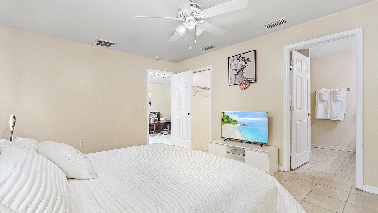 Photo of Bedroom in Pelican