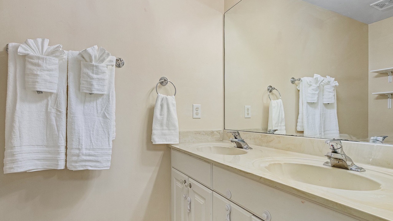 Photo of Bathroom in Pelican