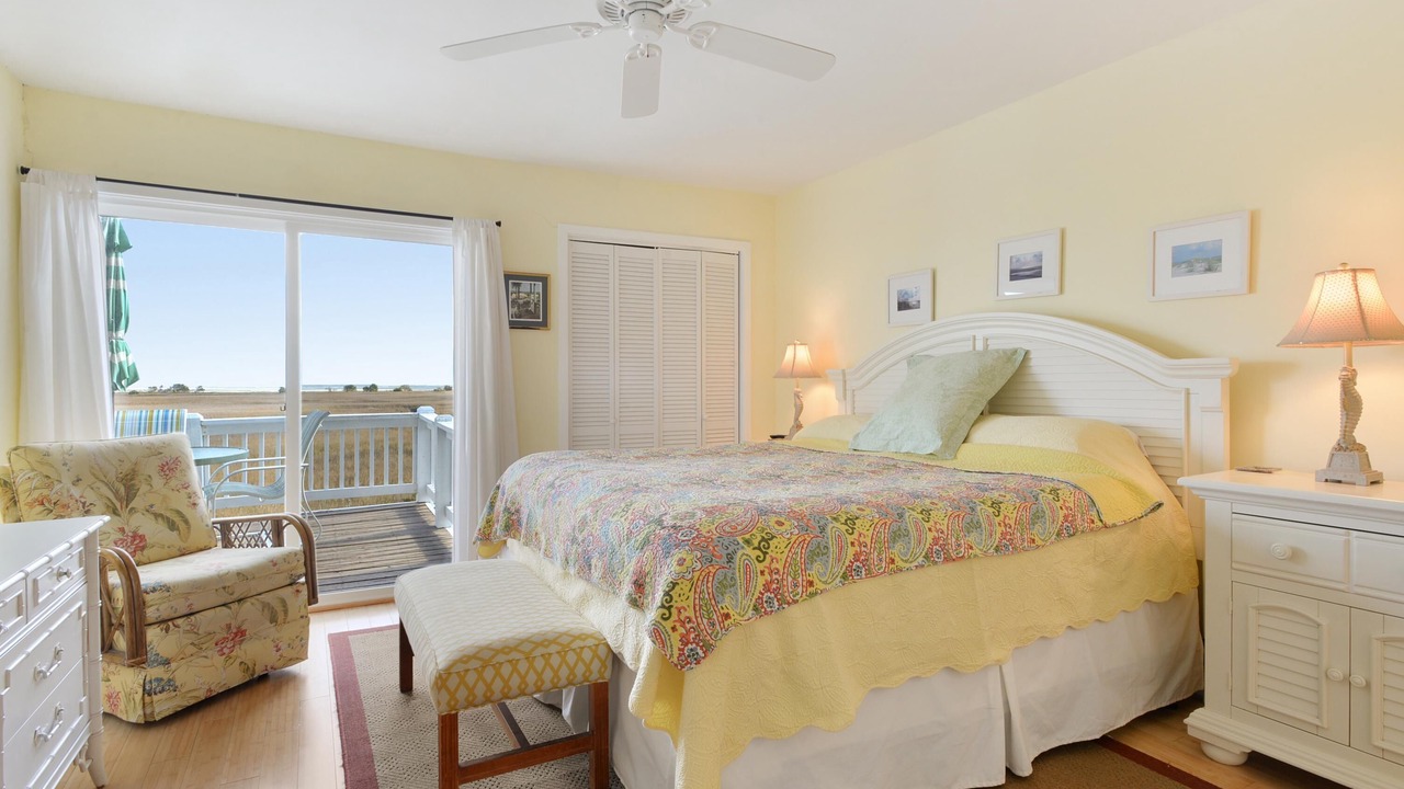 Photo of Bedroom in Oceanmarsh Subdivision