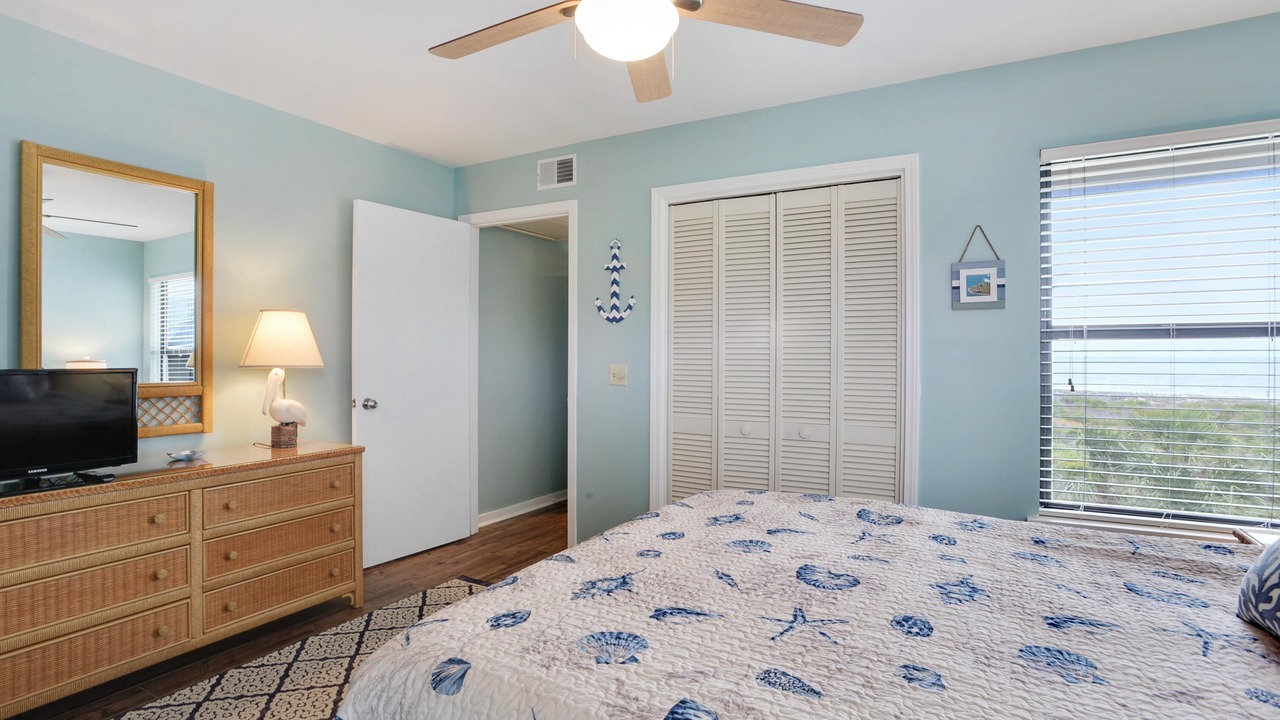 Photo of Bedroom in Oceanmarsh Subdivision