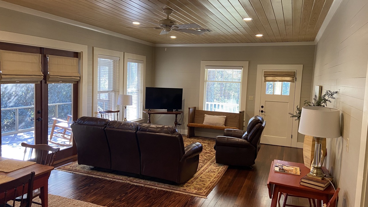 Photo of Livingroom in Laurel