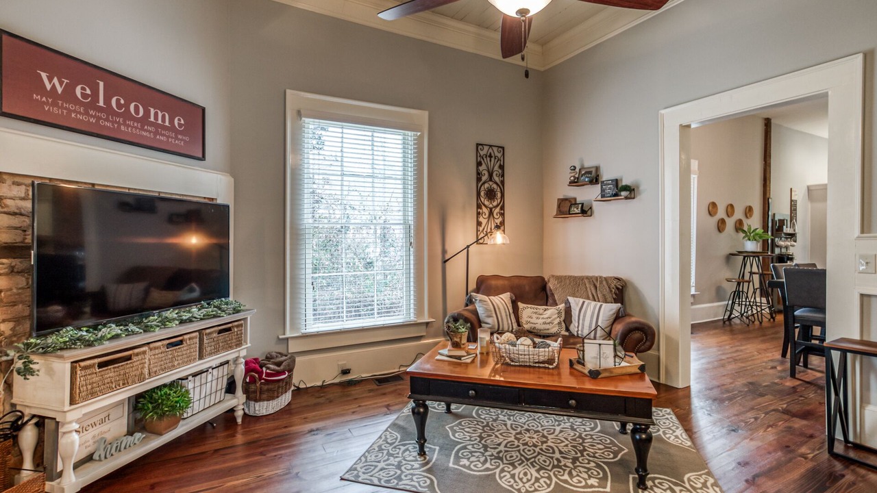Photo of Livingroom in Monroe