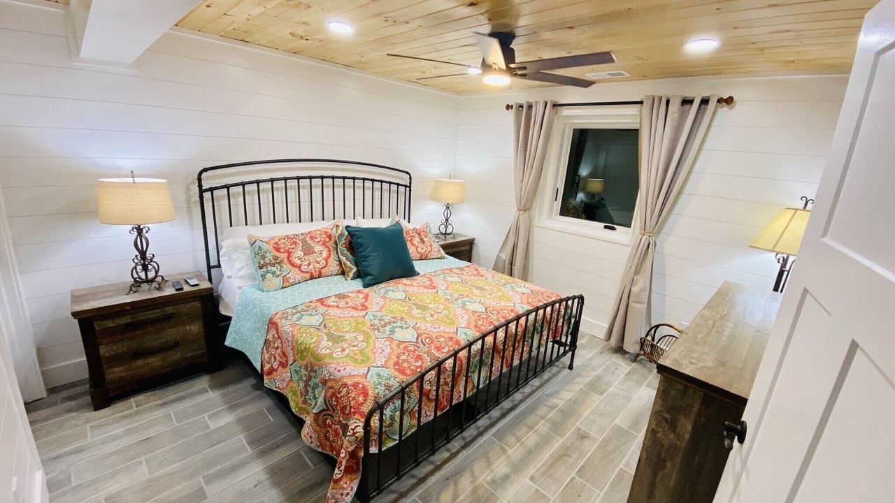 Photo of Bedroom in Sky Valley