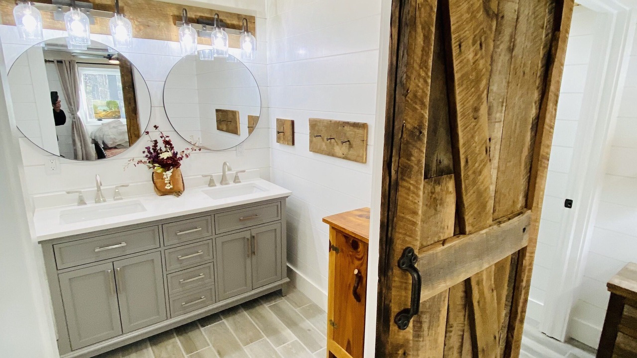 Photo of Bathroom in Sky Valley