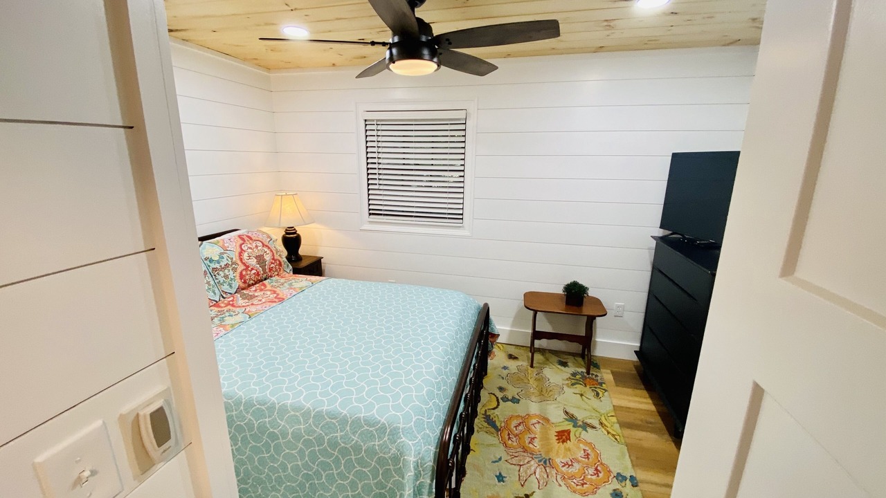Photo of Bedroom in Sky Valley